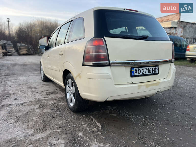 Минивэн Opel Zafira 2007 в Львове