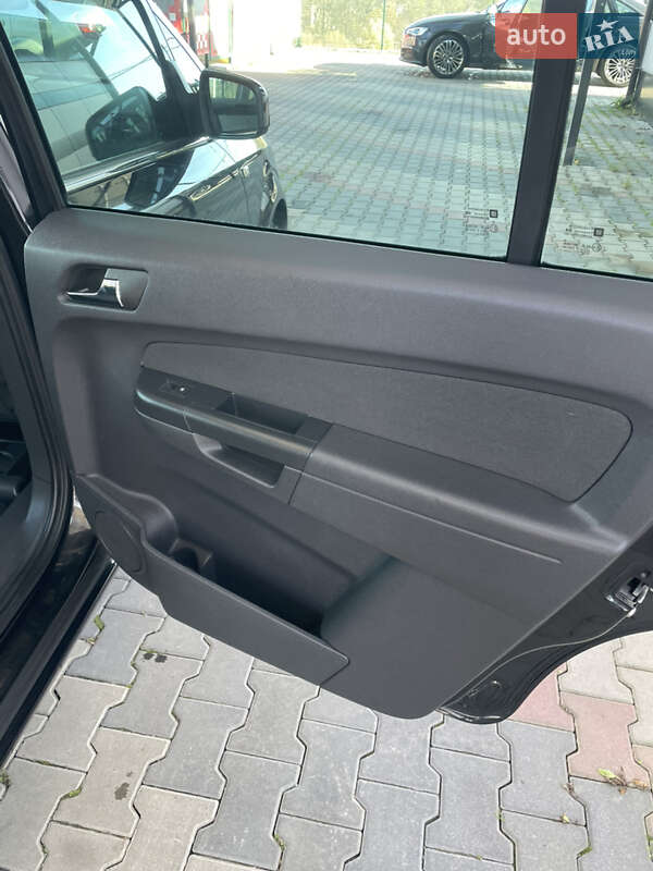 Минивэн Opel Zafira 2014 в Виннице фото 18 Минивэн Opel Zafira 2014 в Виннице