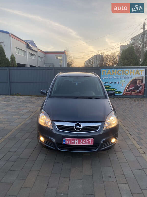 Минивэн Opel Zafira 2007 в Белой Церкви фото Минивэн Opel Zafira 2007 в Белой Церкви