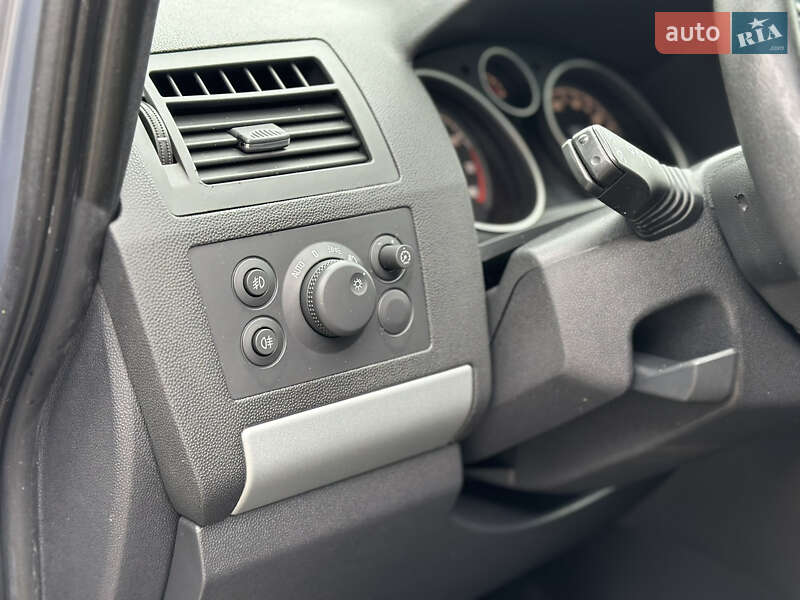 Минивэн Opel Zafira 2009 в Виннице фото 10 Минивэн Opel Zafira 2009 в Виннице