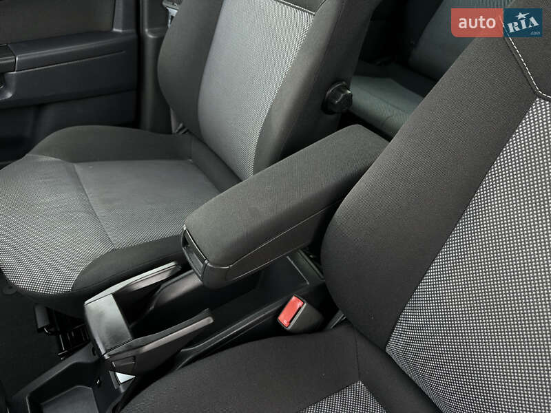 Минивэн Opel Zafira 2011 в Каменском фото 58 Минивэн Opel Zafira 2011 в Каменском