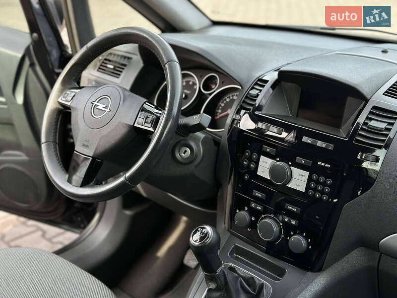 Минивэн Opel Zafira 2011 в Каменском фото 88 Минивэн Opel Zafira 2011 в Каменском