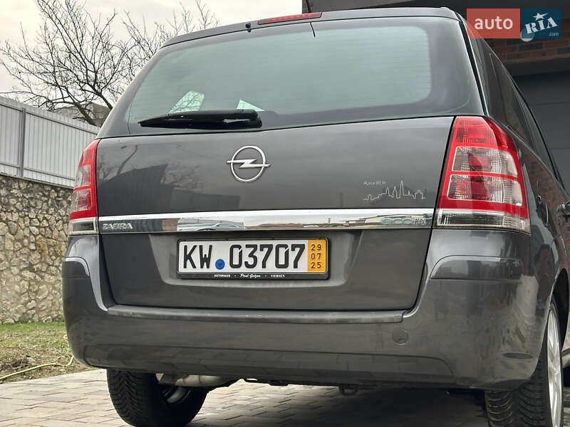 Минивэн Opel Zafira 2010 в Тернополе