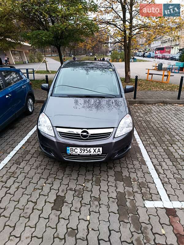 Минивэн Opel Zafira 2010 в Львове