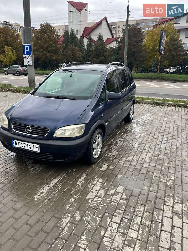 Минивэн Opel Zafira 2000 в Ивано-Франковске
