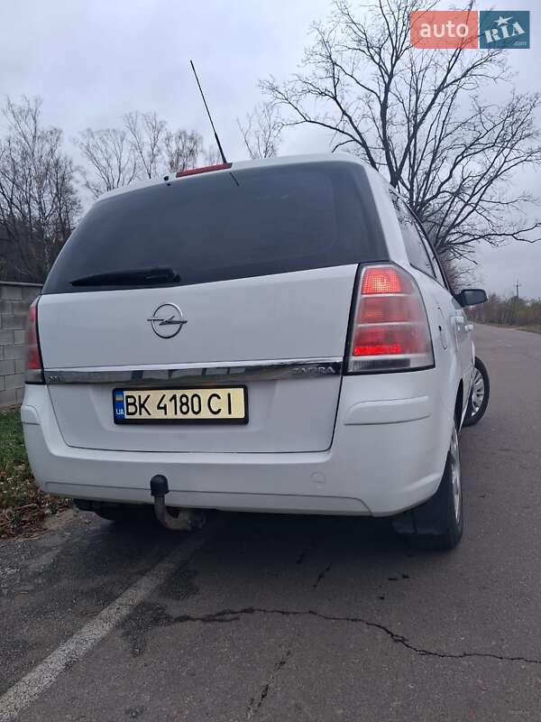 Мінівен Opel Zafira 2007 в Сарнах