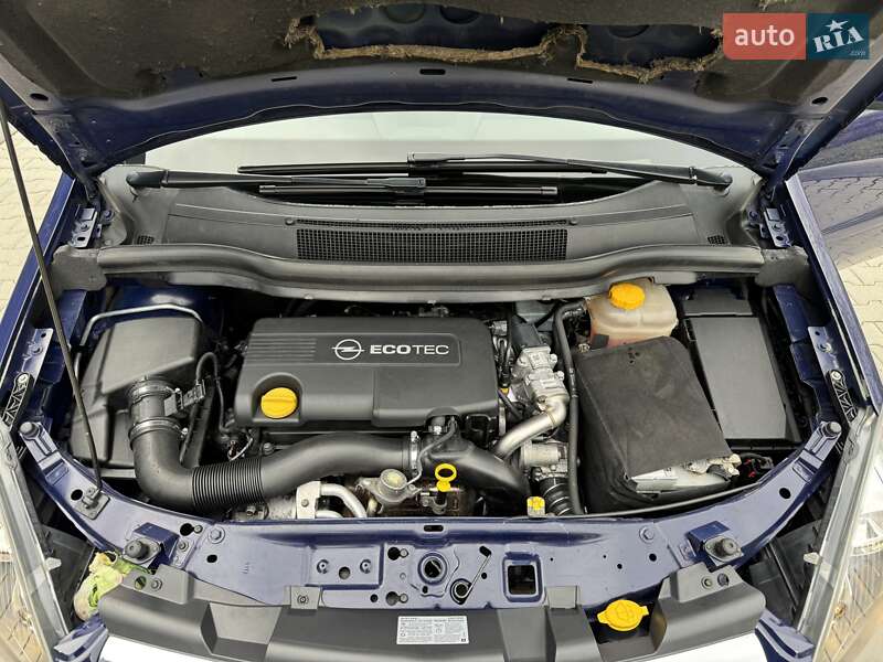 Минивэн Opel Zafira 2012 в Львове фото 27 Минивэн Opel Zafira 2012 в Львове