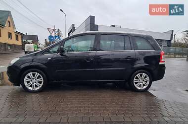 Минивэн Opel Zafira 2010 в Луцке