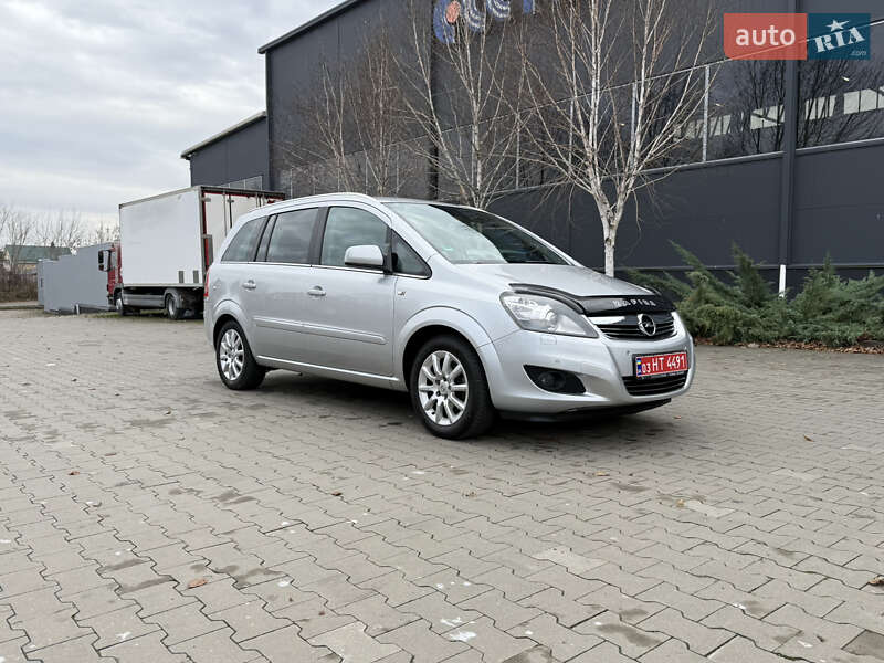 Минивэн Opel Zafira 2011 в Белой Церкви