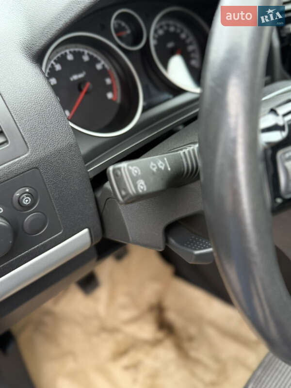 Минивэн Opel Zafira 2011 в Белой Церкви