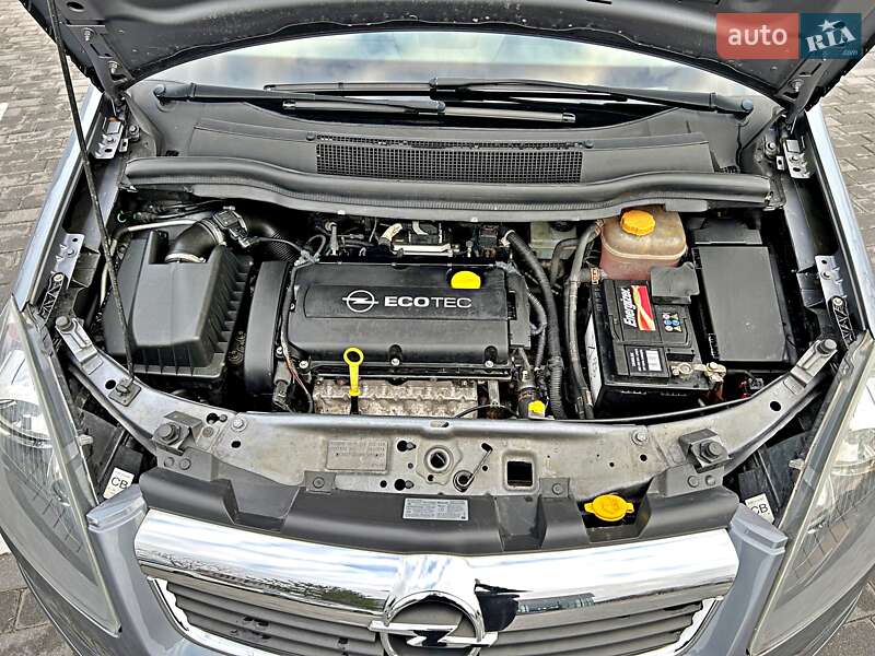 Минивэн Opel Zafira 2006 в Харькове