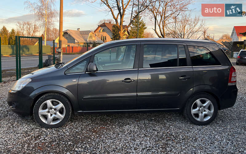 Минивэн Opel Zafira 2010 в Коломые