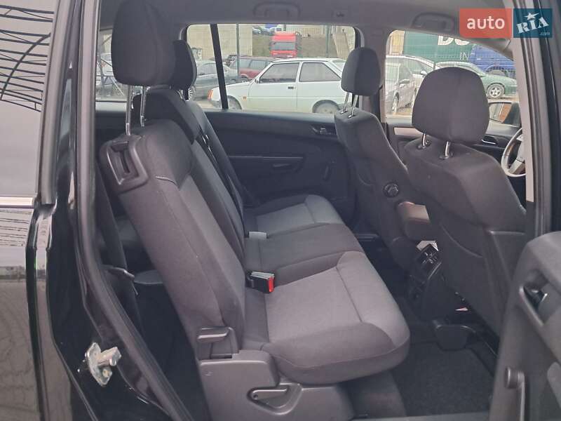 Минивэн Opel Zafira 2006 в Могилев-Подольске фото 50 Минивэн Opel Zafira 2006 в Могилев-Подольске