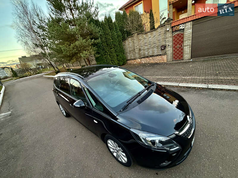 Микровэн Opel Zafira 2015 в Ровно