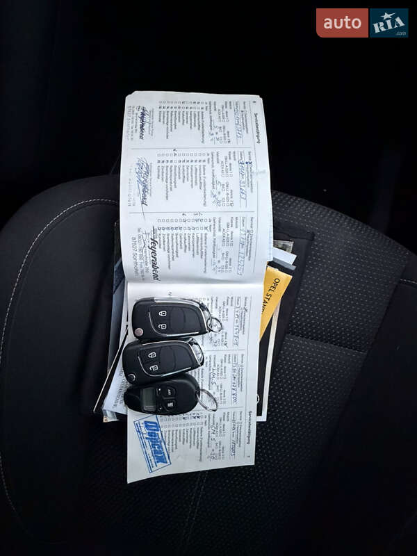 Микровэн Opel Zafira 2015 в Ровно