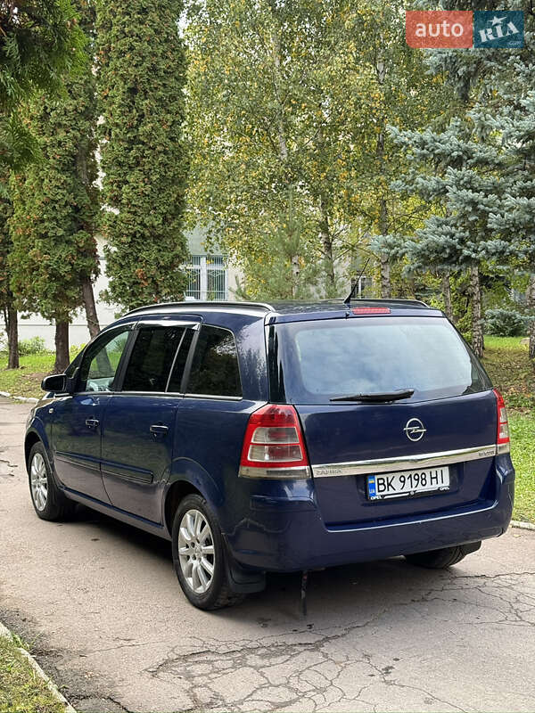 Минивэн Opel Zafira 2008 в Ровно фото 4 Минивэн Opel Zafira 2008 в Ровно