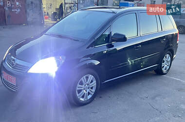Минивэн Opel Zafira 2011 в Луцке