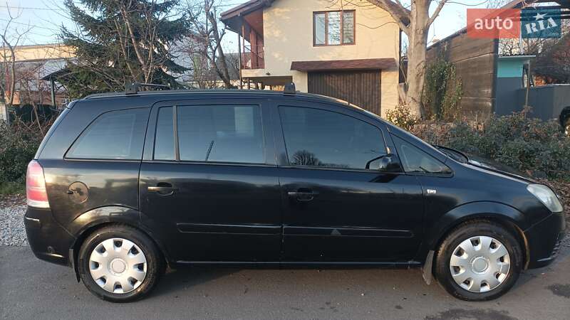 Минивэн Opel Zafira 2007 в Днепре