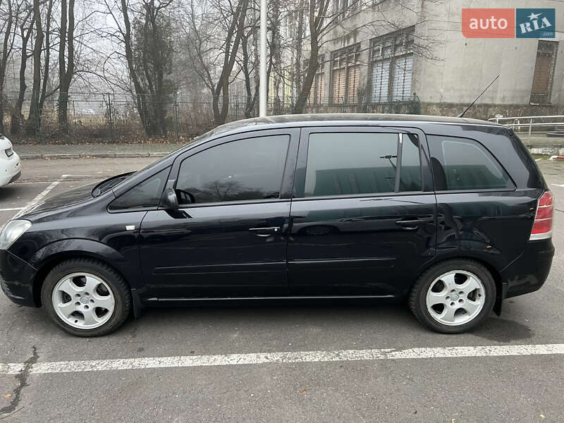 Минивэн Opel Zafira 2007 в Львове