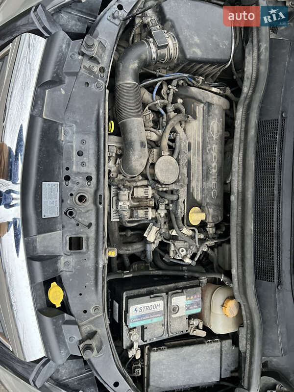 Минивэн Opel Zafira 2007 в Львове