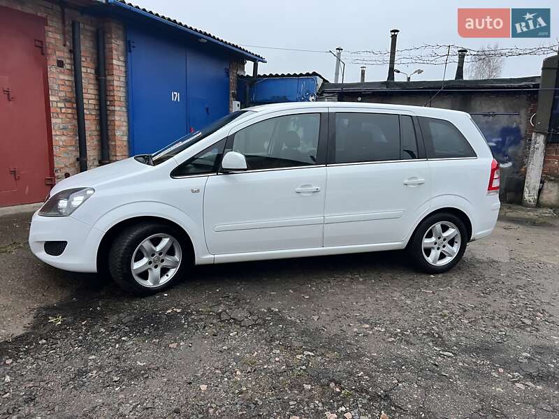 Минивэн Opel Zafira 2011 в Нежине