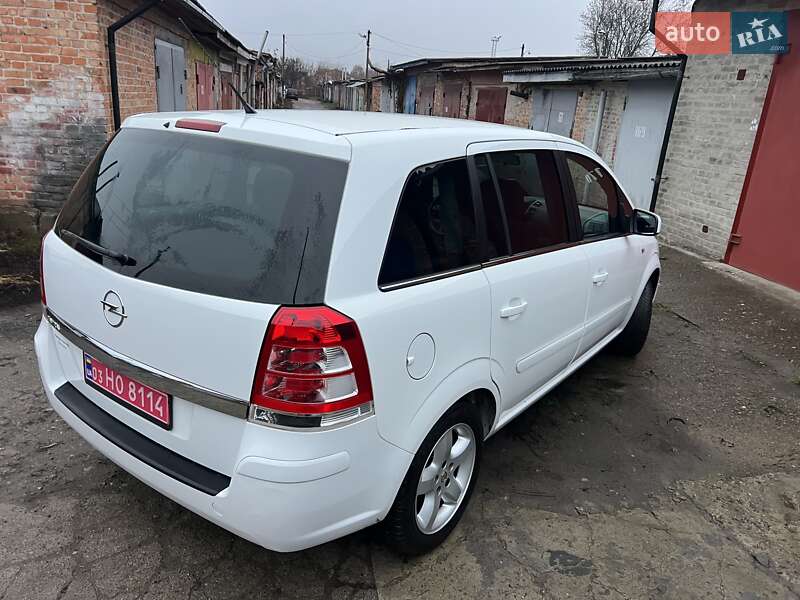 Минивэн Opel Zafira 2011 в Нежине