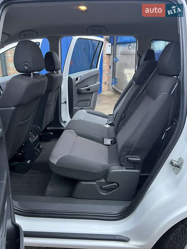 Минивэн Opel Zafira 2011 в Нежине