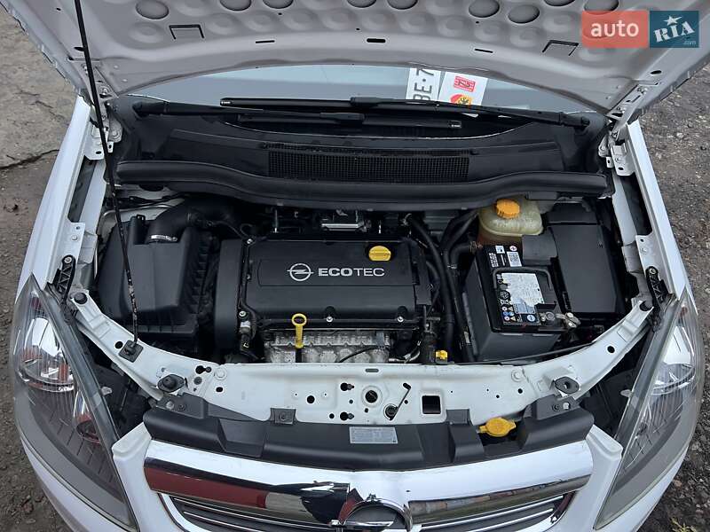 Минивэн Opel Zafira 2011 в Нежине