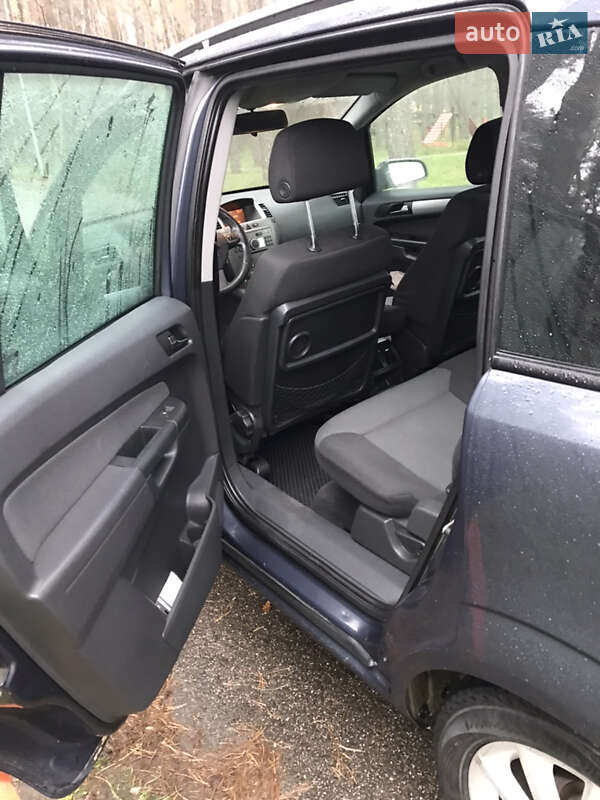 Минивэн Opel Zafira 2006 в Киеве фото 9 Минивэн Opel Zafira 2006 в Киеве