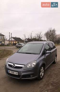Минивэн Opel Zafira 2007 в Березному