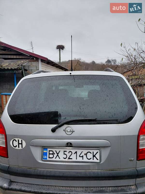 Минивэн Opel Zafira 2003 в Изяславе