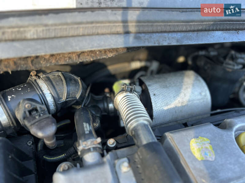 Минивэн Opel Zafira 2000 в Жовкве