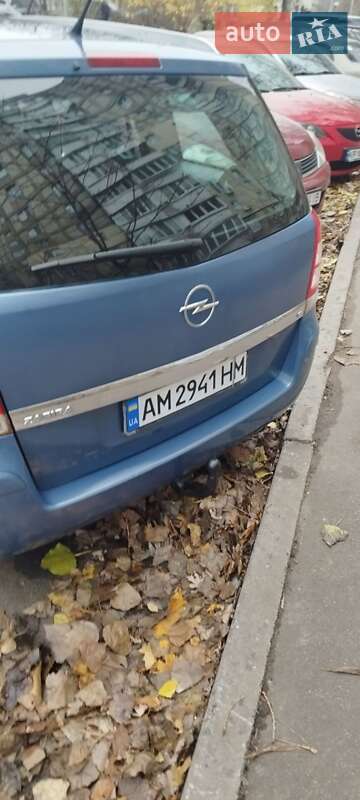Мінівен Opel Zafira 2008 в Києві
