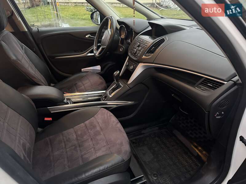 Микровэн Opel Zafira 2016 в Тернополе