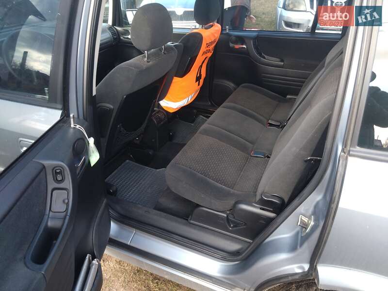 Минивэн Opel Zafira 2004 в Костополе