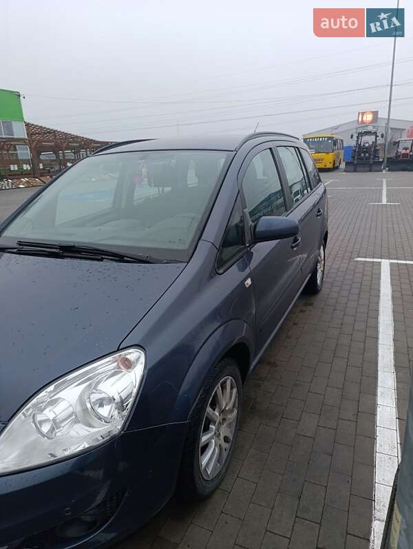 Минивэн Opel Zafira 2008 в Виннице
