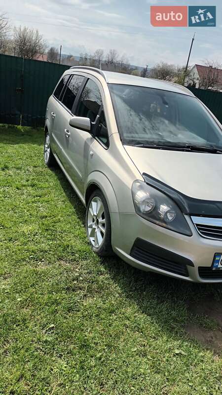 Минивэн Opel Zafira 2006 в Глыбокой фото 2 Минивэн Opel Zafira 2006 в Глыбокой