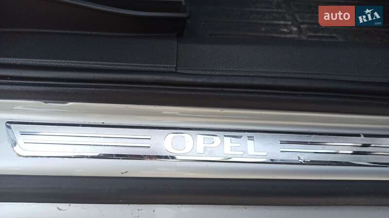 Минивэн Opel Zafira 2011 в Виннице