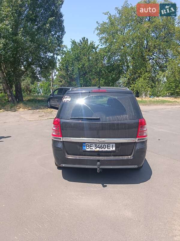 Минивэн Opel Zafira 2010 в Николаеве