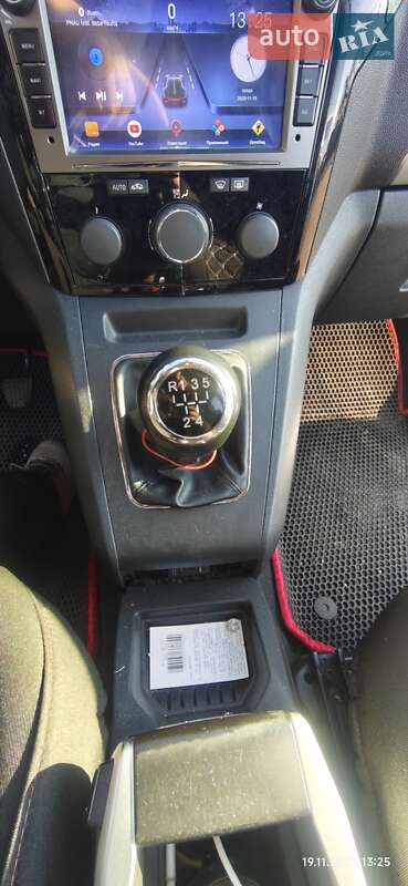 Минивэн Opel Zafira 2009 в Киеве