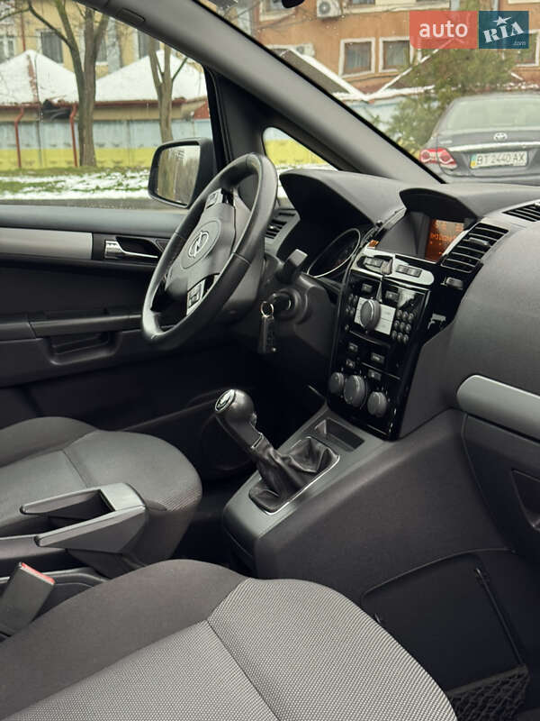 Минивэн Opel Zafira 2011 в Львове фото 32 Минивэн Opel Zafira 2011 в Львове