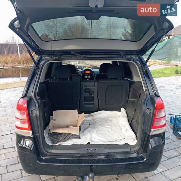 Мінівен Opel Zafira 2010 в Борисполі