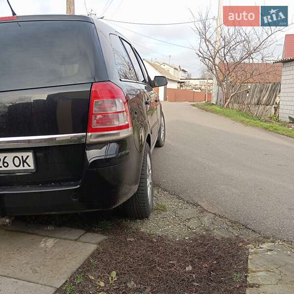 Мінівен Opel Zafira 2010 в Борисполі