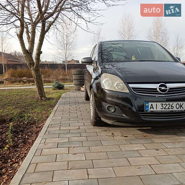 Мінівен Opel Zafira 2010 в Борисполі
