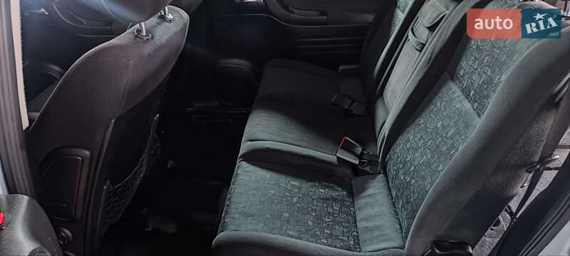 Мінівен Opel Zafira 2002 в Прилуках