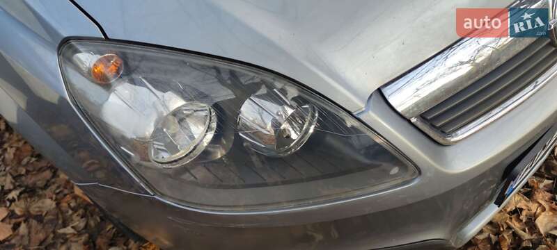 Минивэн Opel Zafira 2006 в Житомире