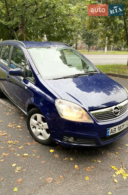 Минивэн Opel Zafira 2006 в Виннице