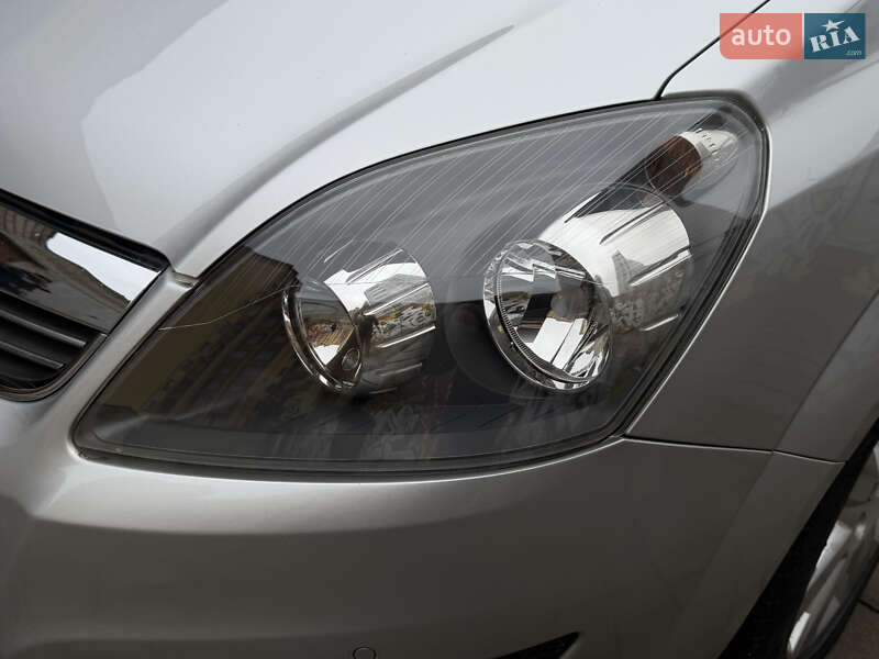 Минивэн Opel Zafira 2014 в Луцке