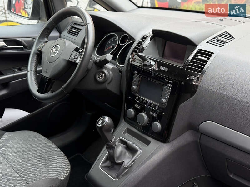 Минивэн Opel Zafira 2014 в Луцке