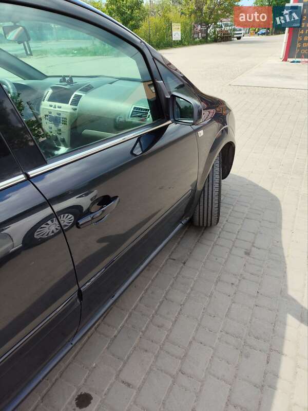 Минивэн Opel Zafira 2008 в Умани